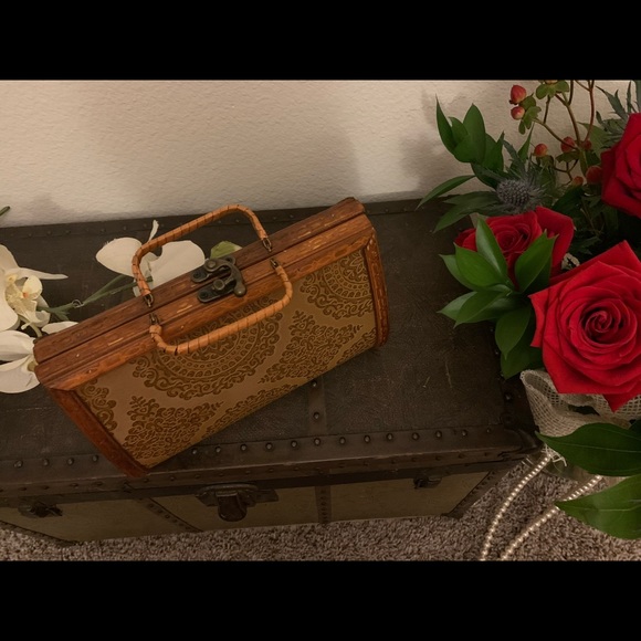 Vintage Moroccan Wooden Purse - Picture 9 of 16